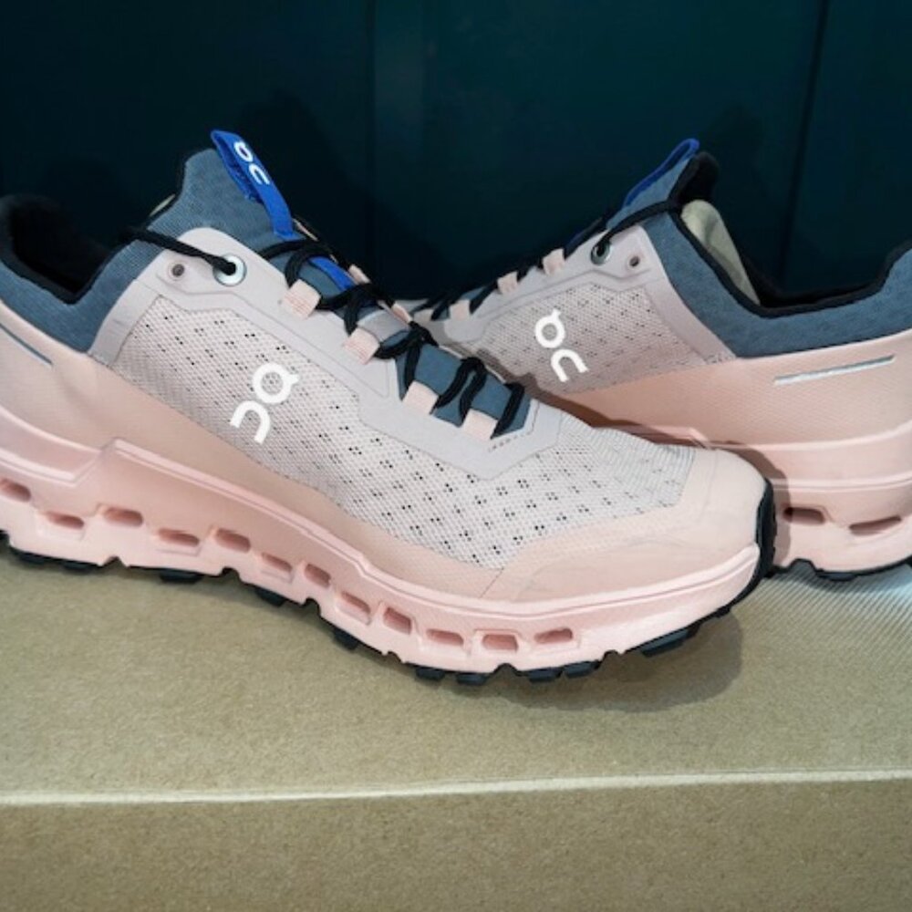 On Running Cloudultra women's trail running shoe rose/cobalt size 9
